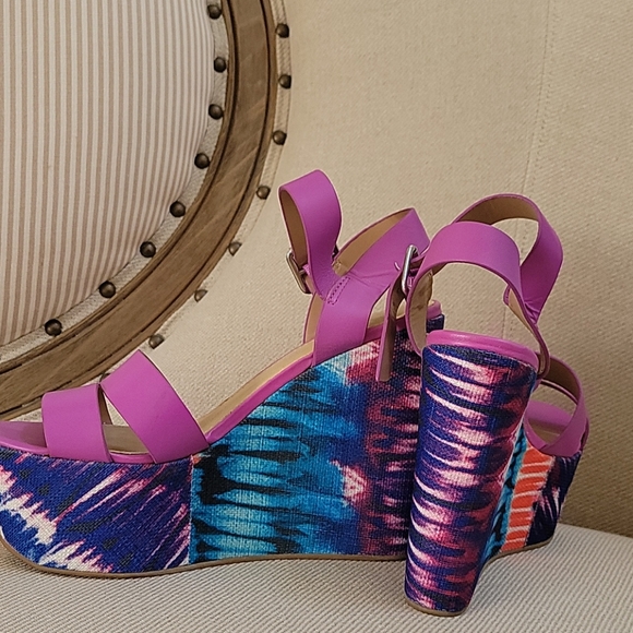 ALDO Moreman Wedge Platforms - Picture 2 of 3